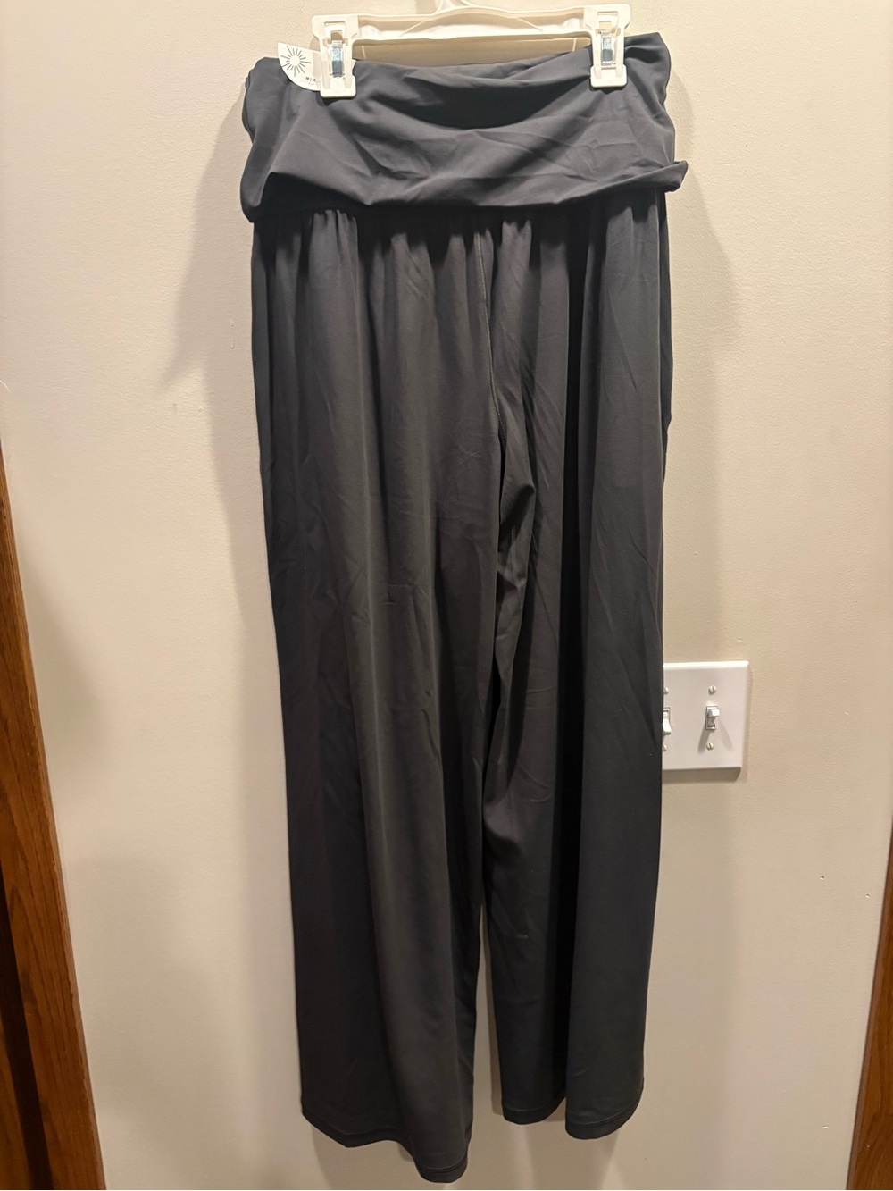 Offline by Aerie Real Me Super Wide Leg Foldover Pants - Picture 5 of 10